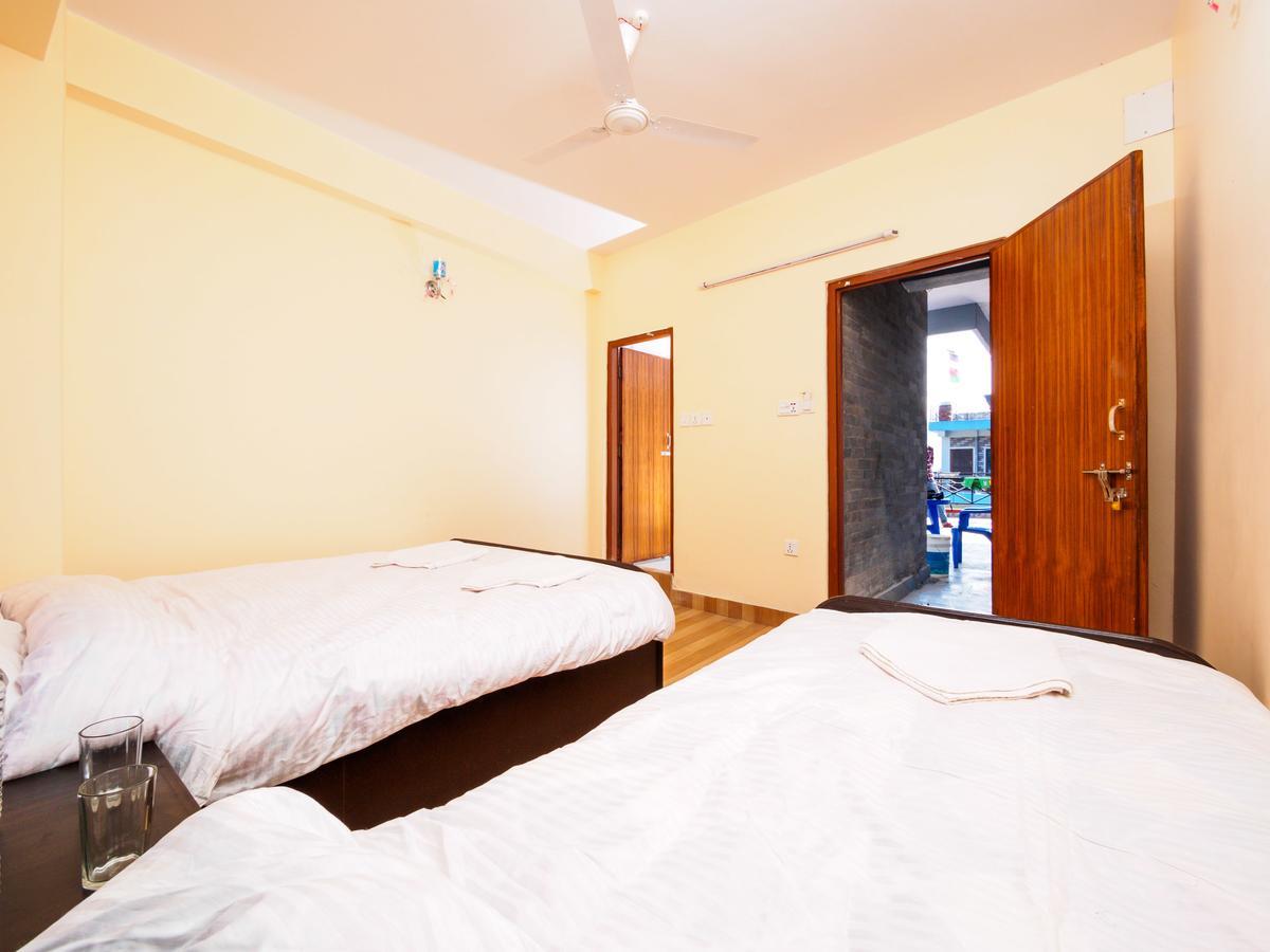 Hotel Sunflower Pokhara Exterior foto