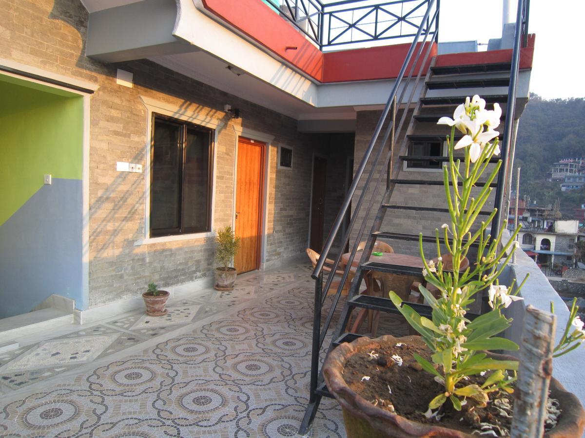 Hotel Sunflower Pokhara Exterior foto