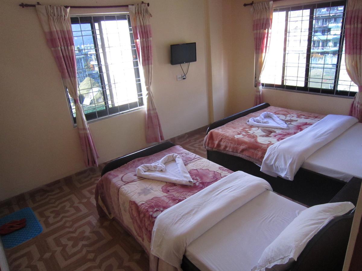 Hotel Sunflower Pokhara Exterior foto