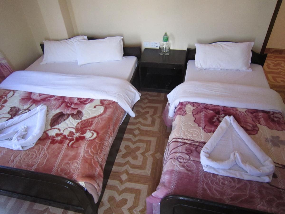Hotel Sunflower Pokhara Exterior foto